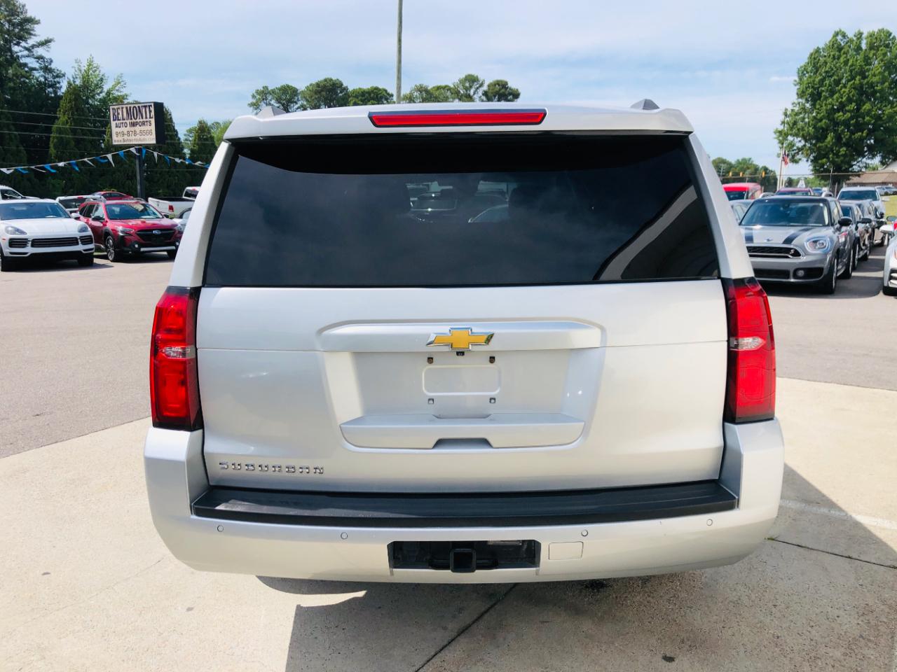 Chevrolet Suburban 4WD 4dr LT 2020