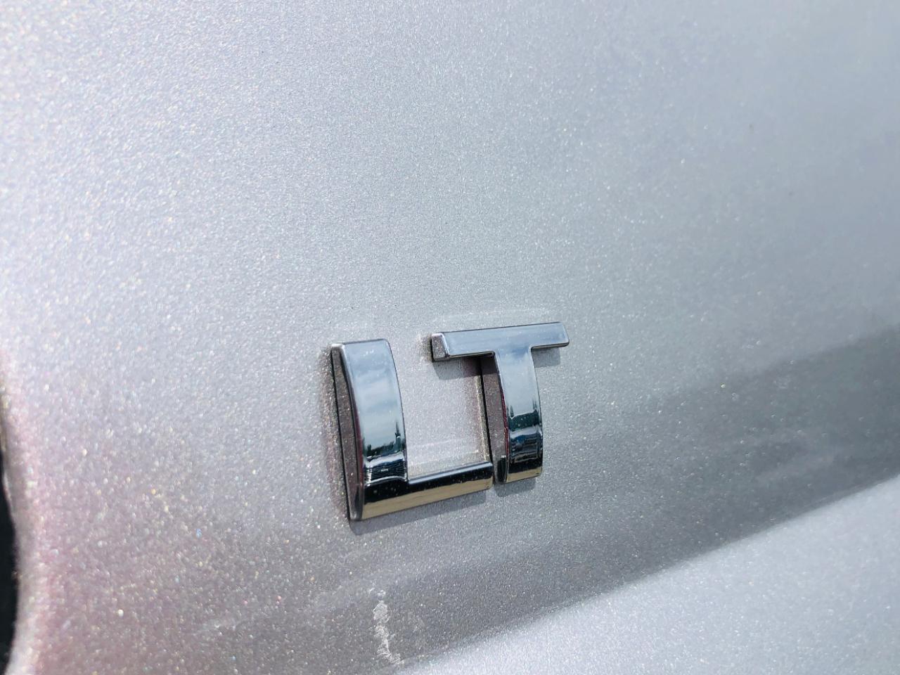 Chevrolet Suburban 4WD 4dr LT 2020