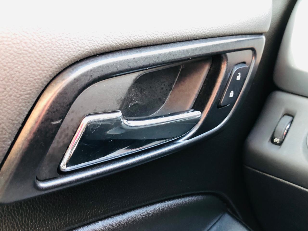Chevrolet Suburban 4WD 4dr LT 2020