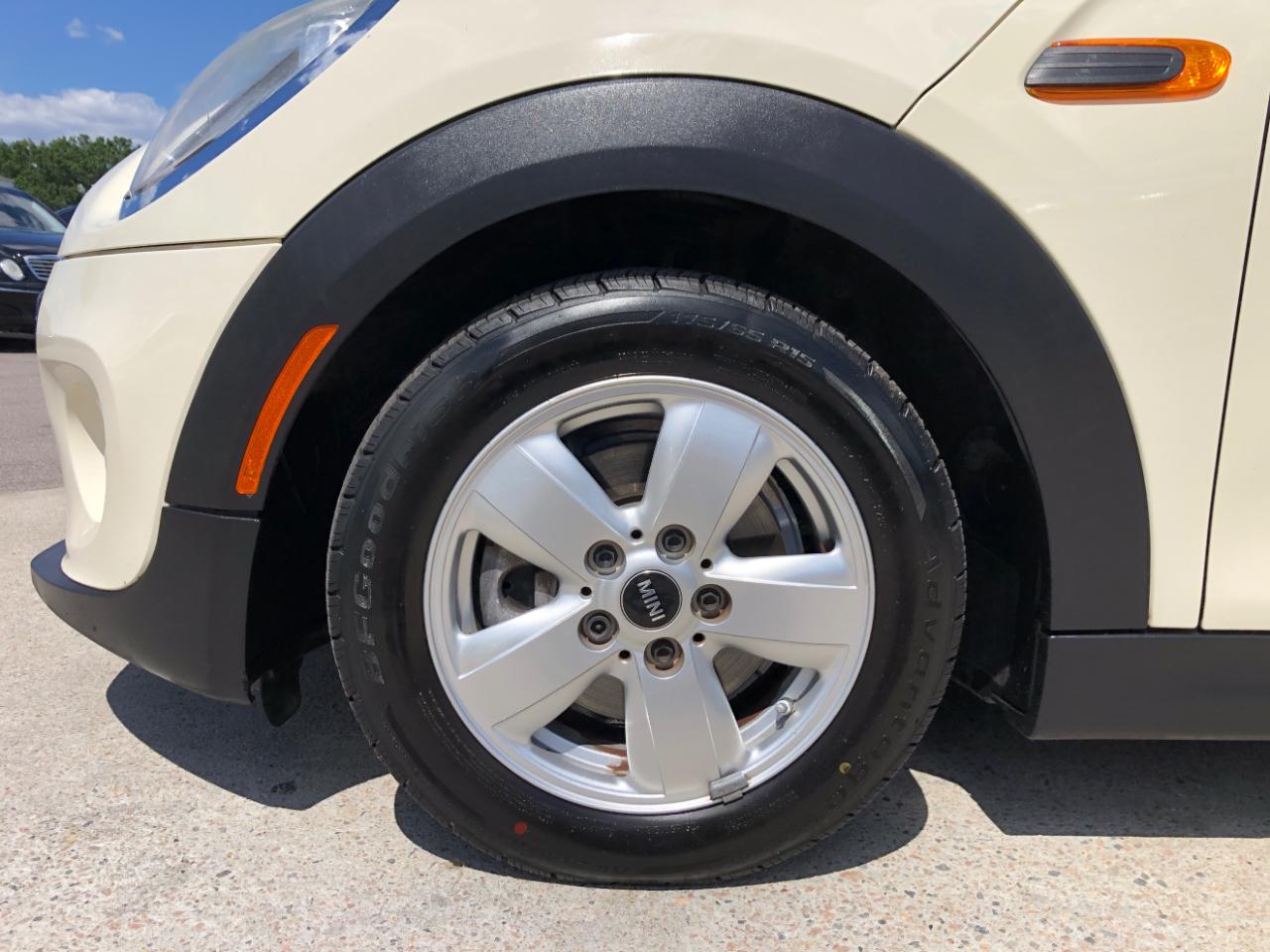 MINI Cooper Hardtop 2dr HB 2016