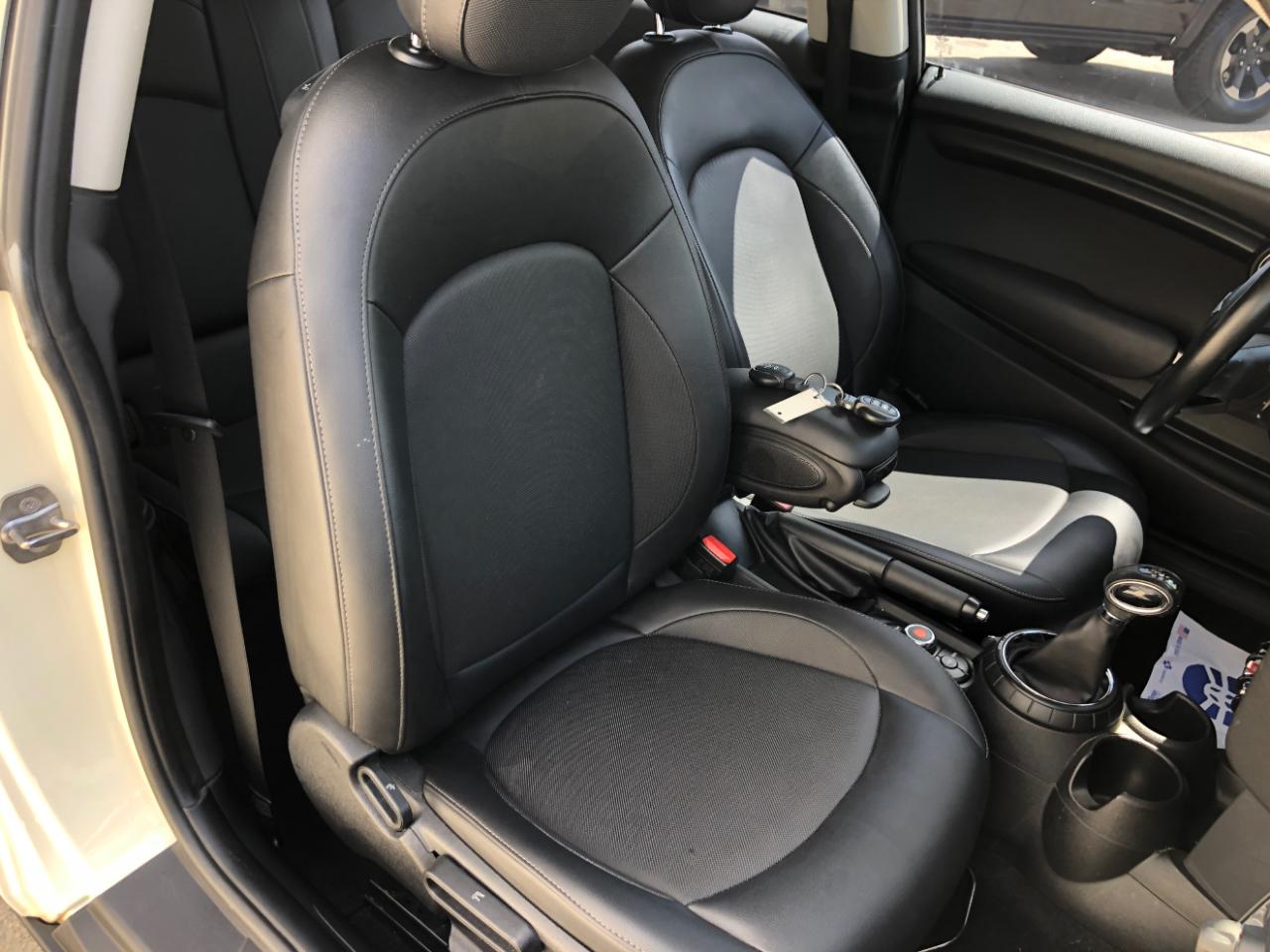 MINI Cooper Hardtop 2dr HB 2016