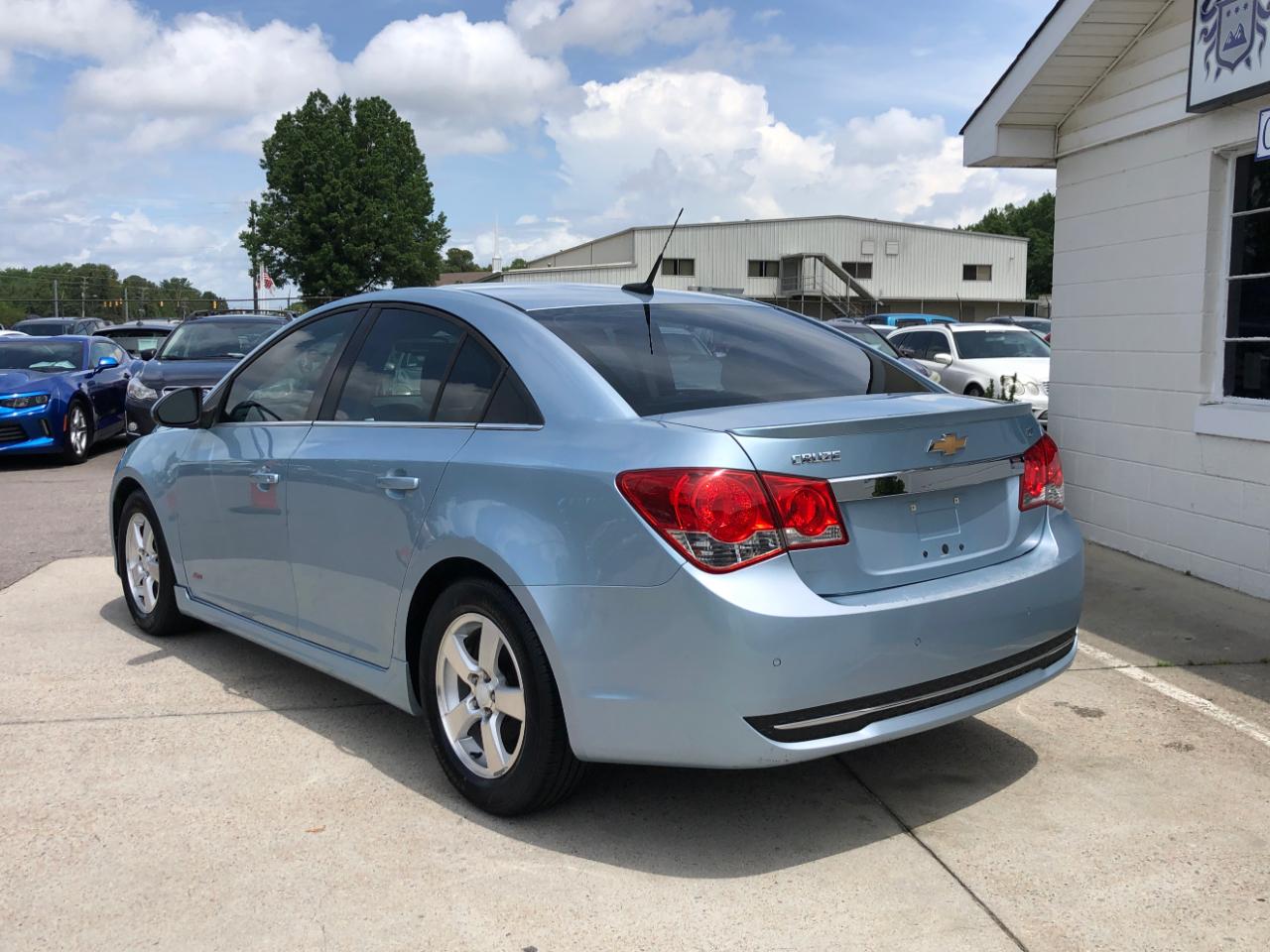 Chevrolet Cruze 4dr Sdn LT w/1LT 2012