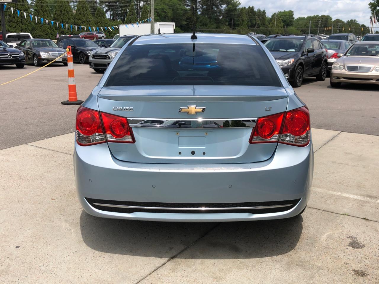 Chevrolet Cruze 4dr Sdn LT w/1LT 2012