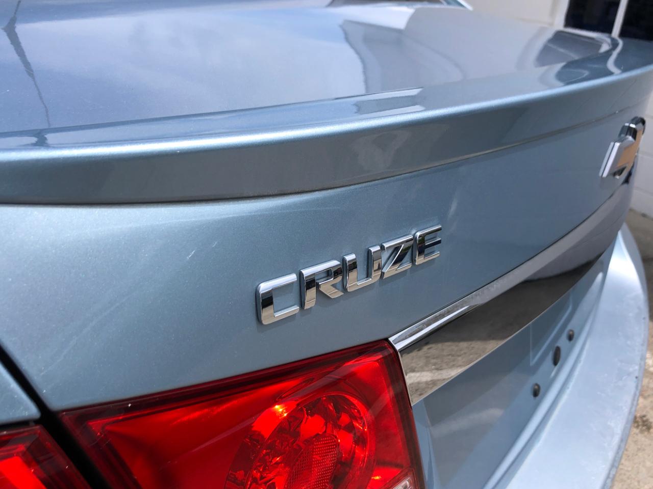 Chevrolet Cruze 4dr Sdn LT w/1LT 2012