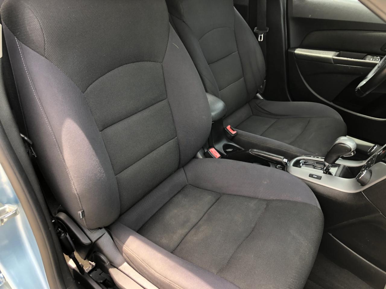 Chevrolet Cruze 4dr Sdn LT w/1LT 2012