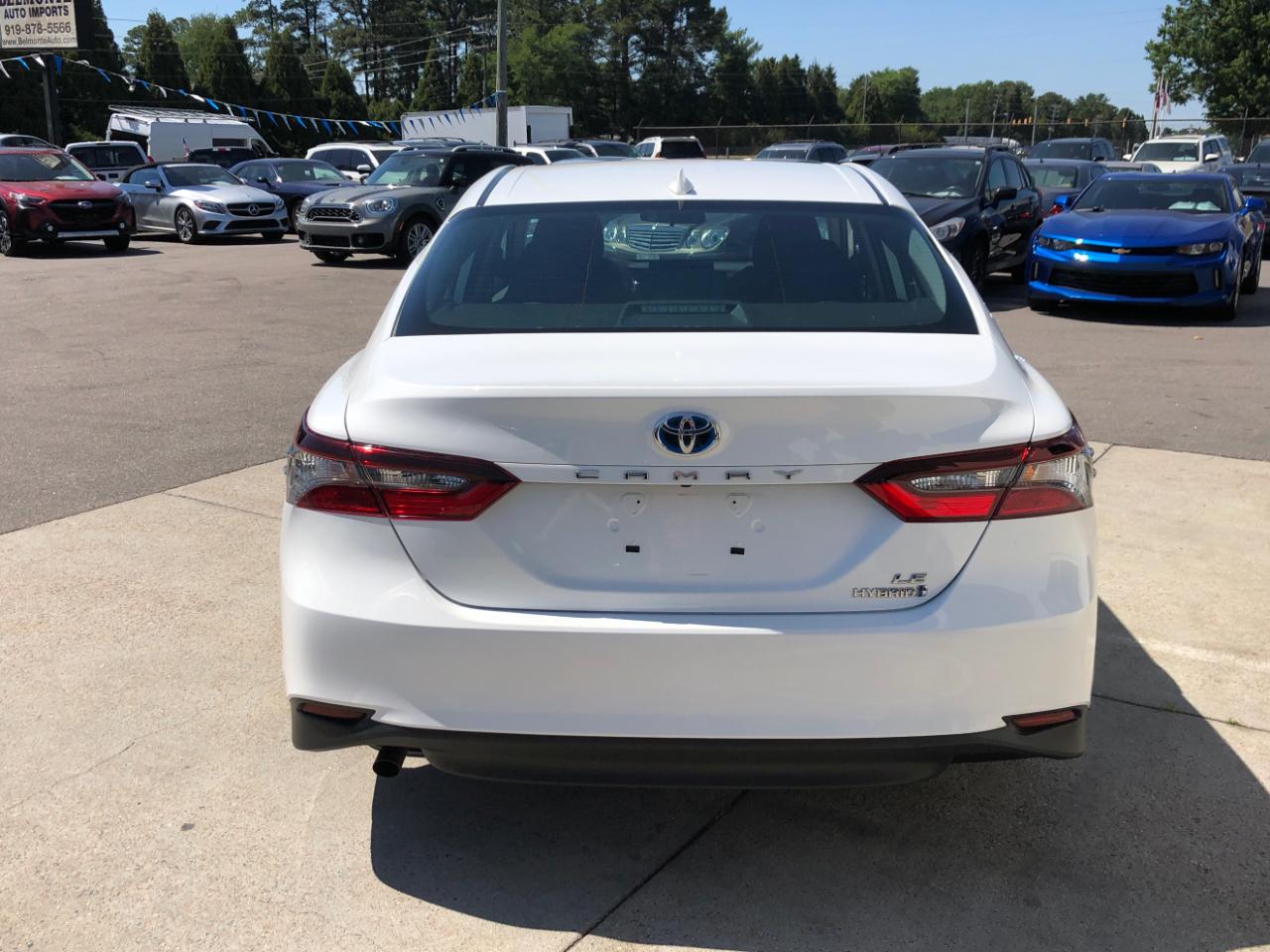 Toyota Camry Hybrid LE CVT (Natl) 2021