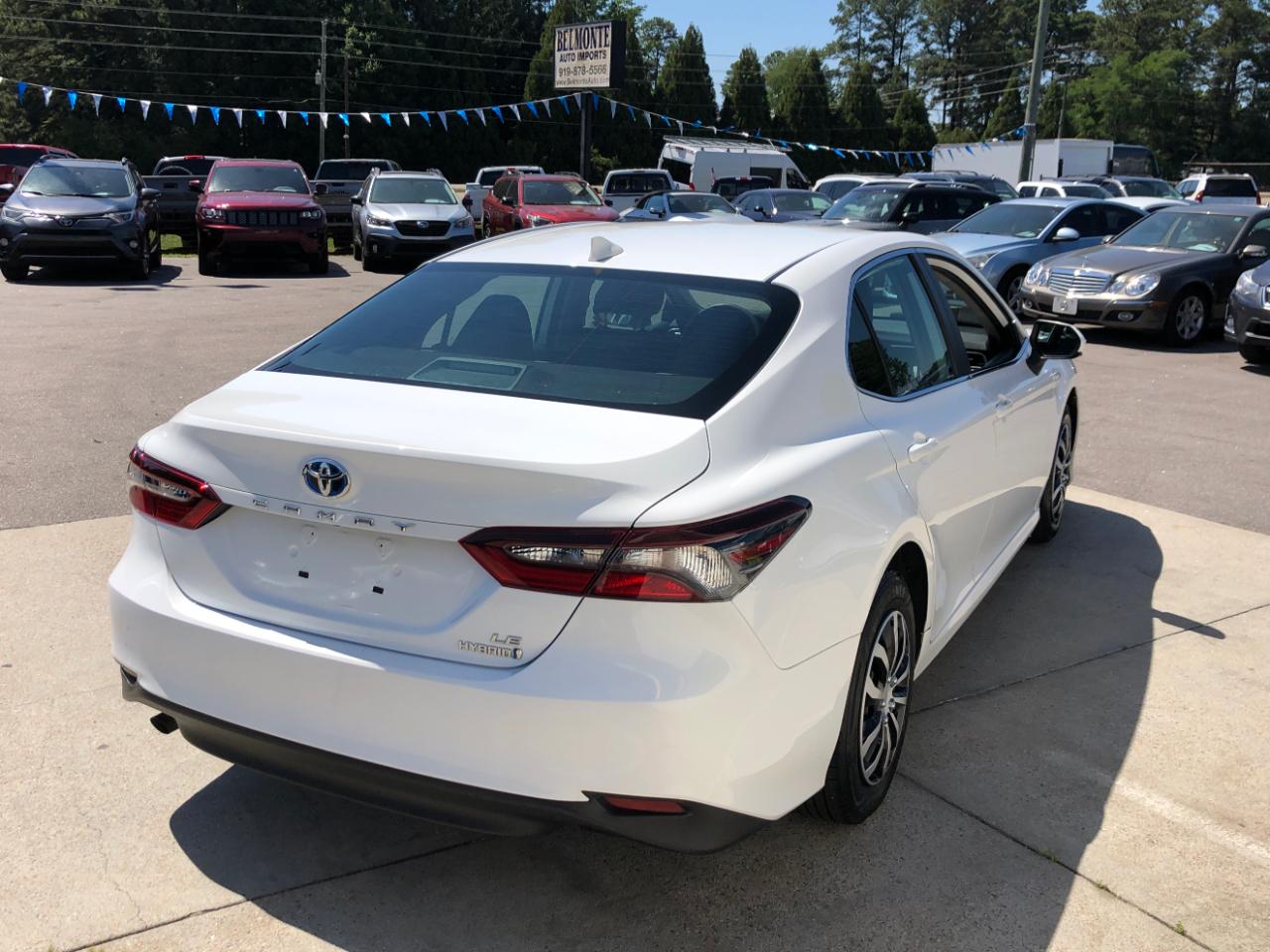 Toyota Camry Hybrid LE CVT (Natl) 2021