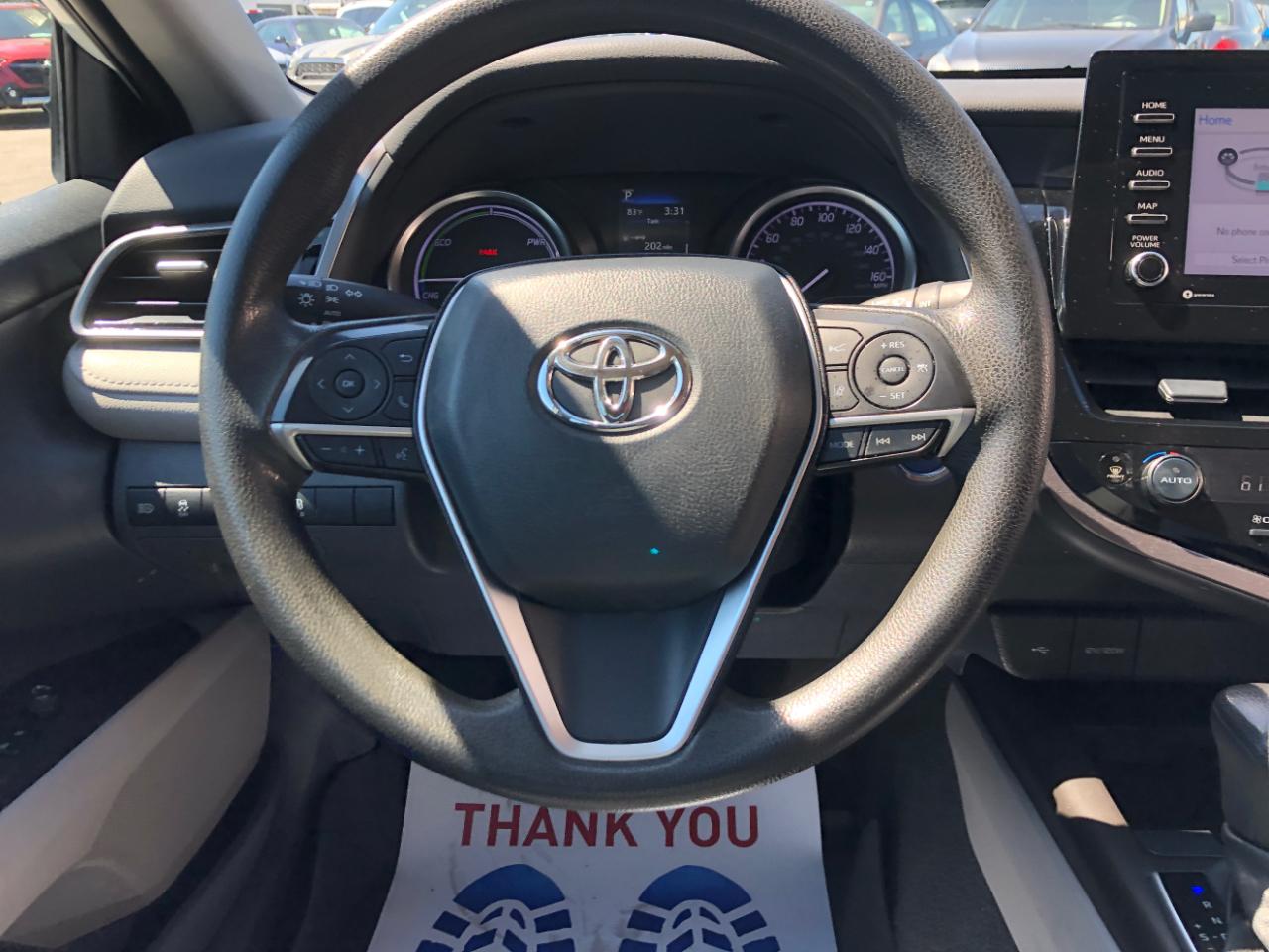 Toyota Camry Hybrid LE CVT (Natl) 2021