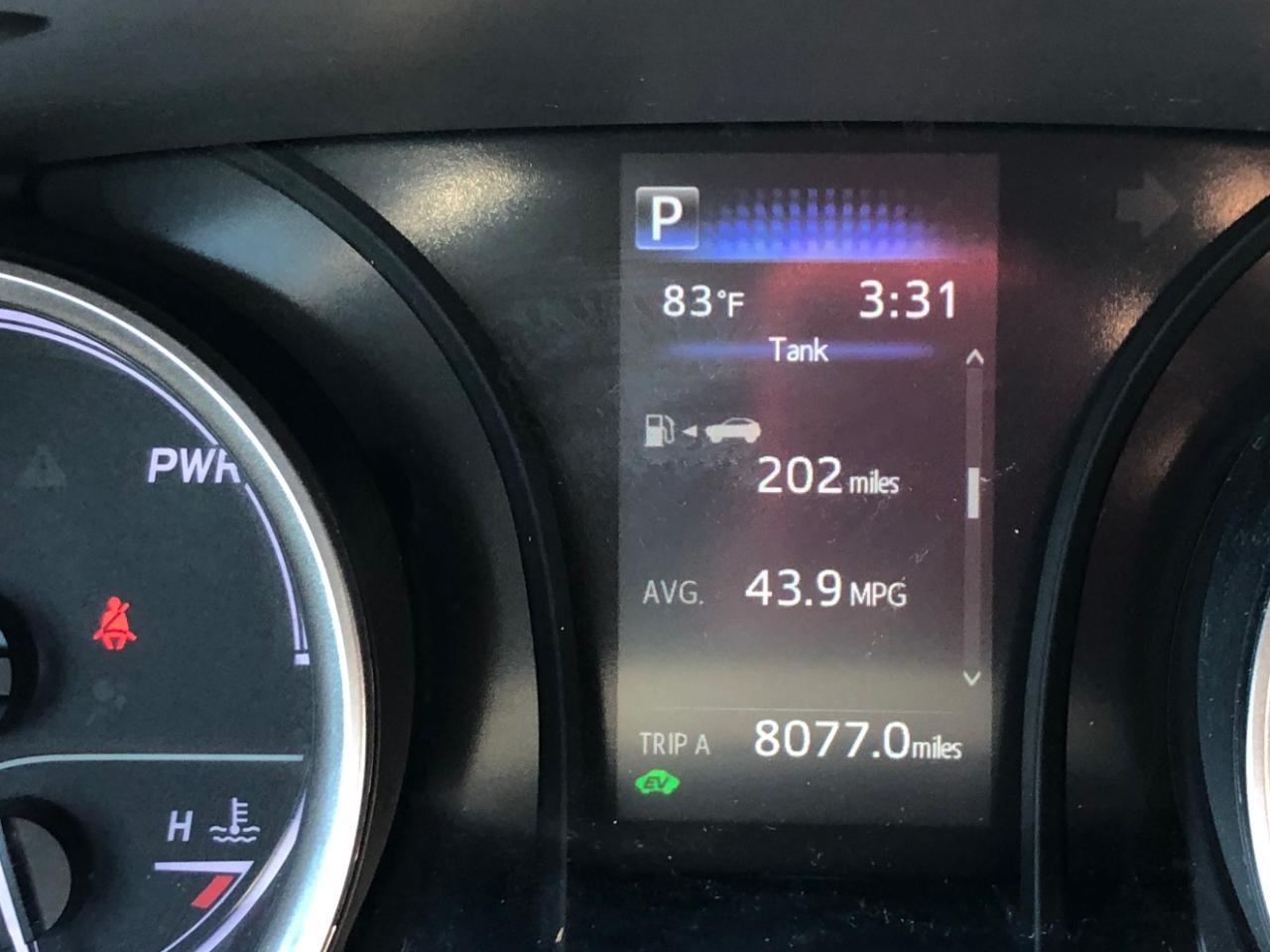 Toyota Camry Hybrid LE CVT (Natl) 2021