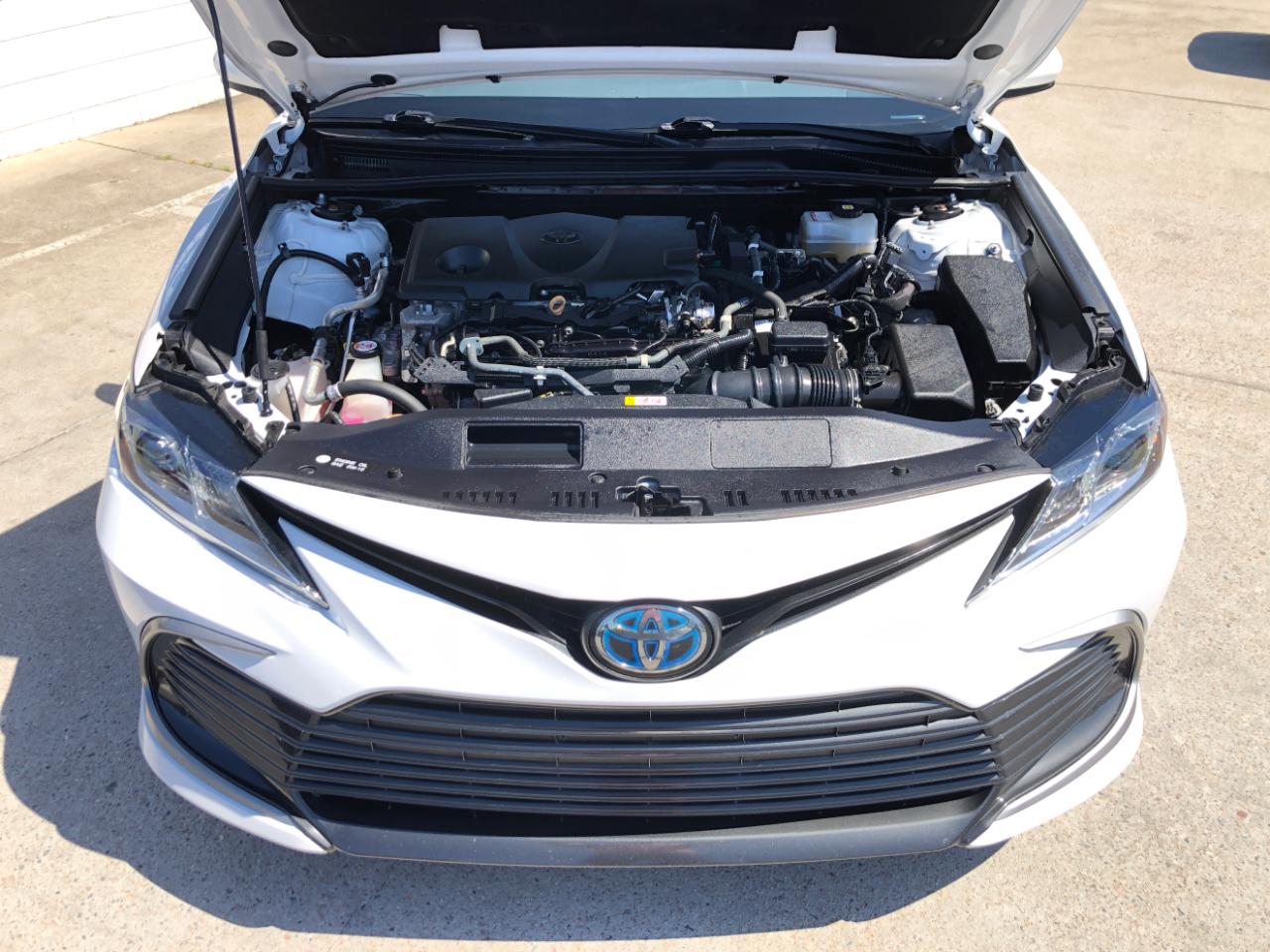 Toyota Camry Hybrid LE CVT (Natl) 2021