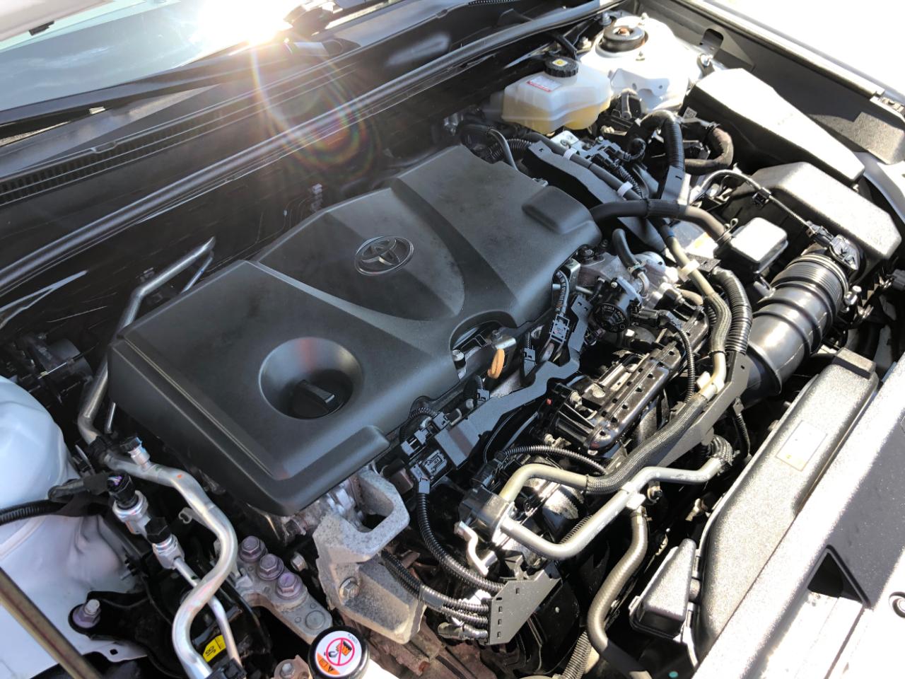Toyota Camry Hybrid LE CVT (Natl) 2021