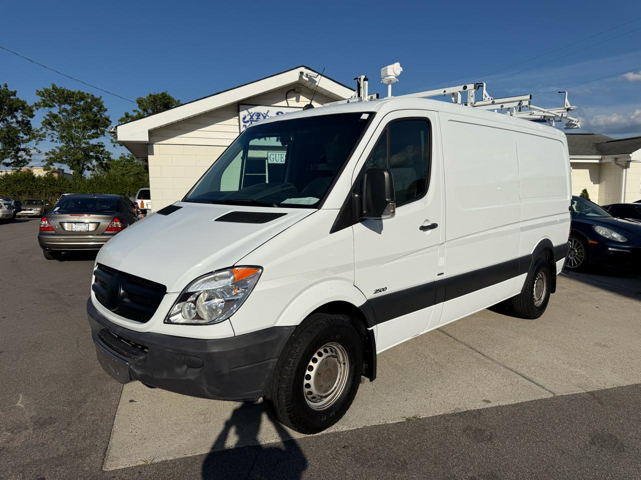 Mercedes-Benz Sprinter Cargo Vans 2500 144" 2012