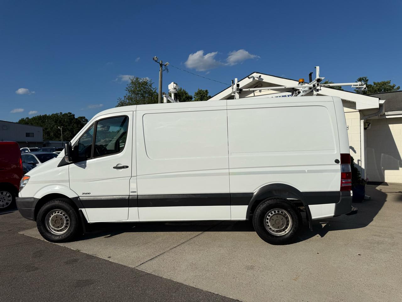Mercedes-Benz Sprinter Cargo Vans 2500 144" 2012