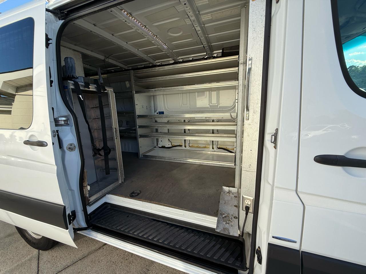 Mercedes-Benz Sprinter Cargo Vans 2500 144" 2012