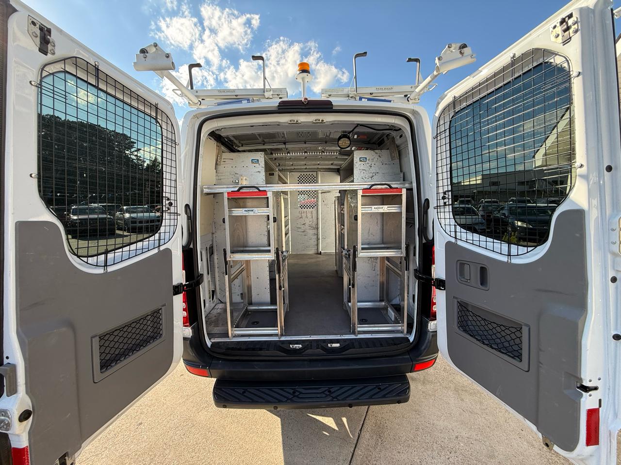 Mercedes-Benz Sprinter Cargo Vans 2500 144" 2012
