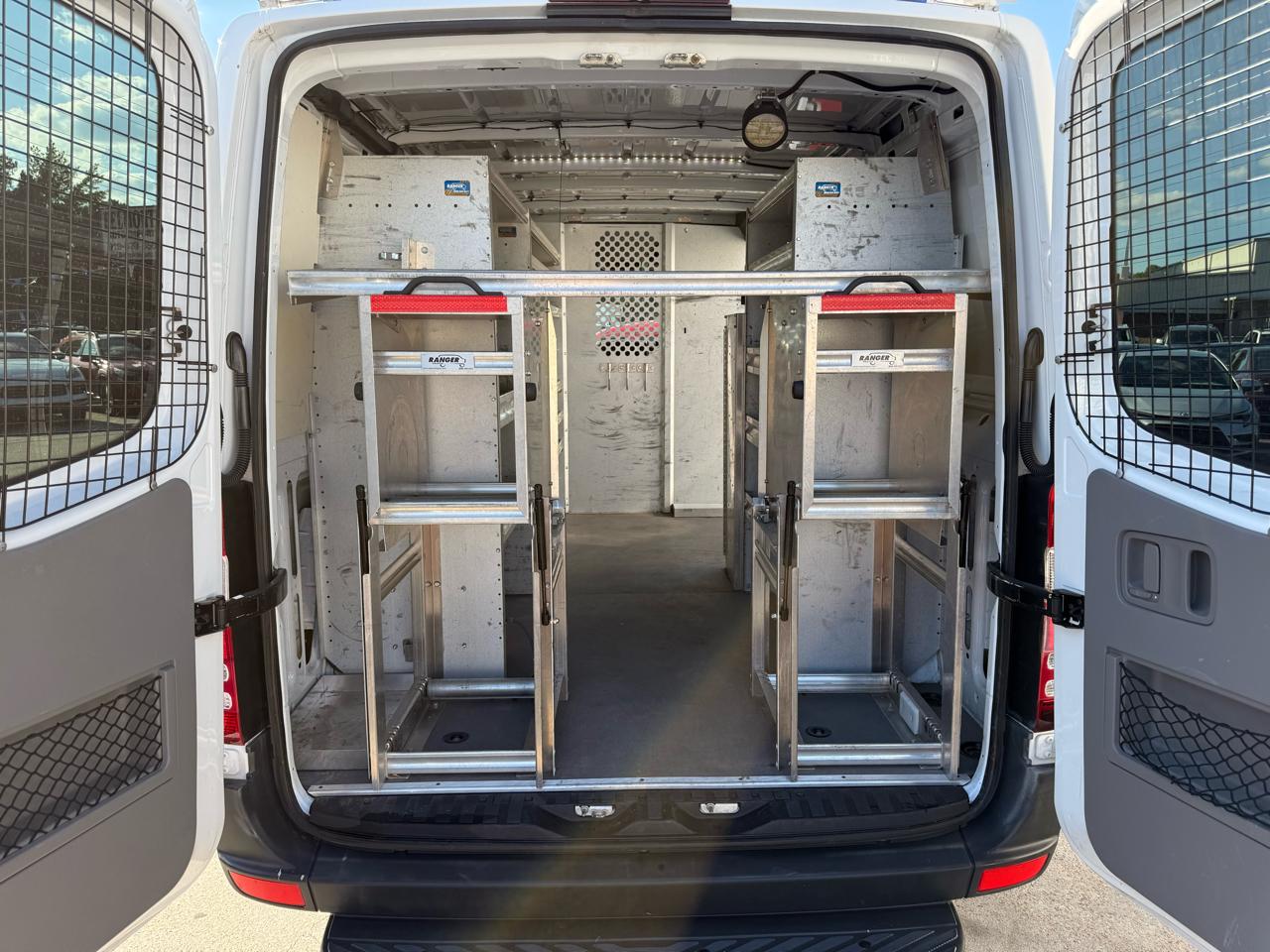 Mercedes-Benz Sprinter Cargo Vans 2500 144" 2012