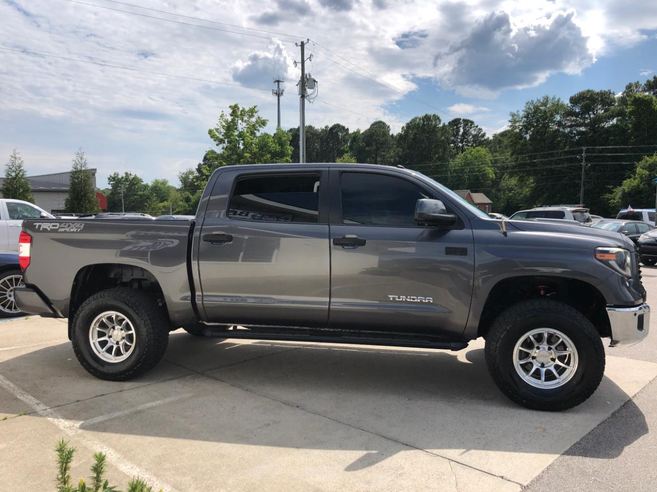 Toyota Tundra 4WD SR5 CrewMax 5.5' Bed 5.7L (Natl) 2019