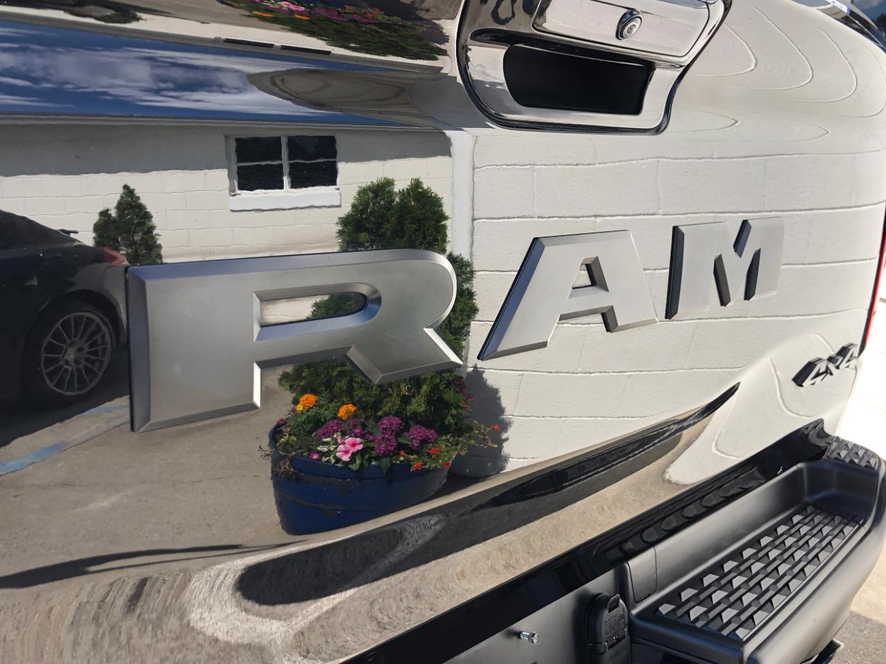 RAM 1500 Rebel 4x4 Crew Cab 5'7" Box 2019