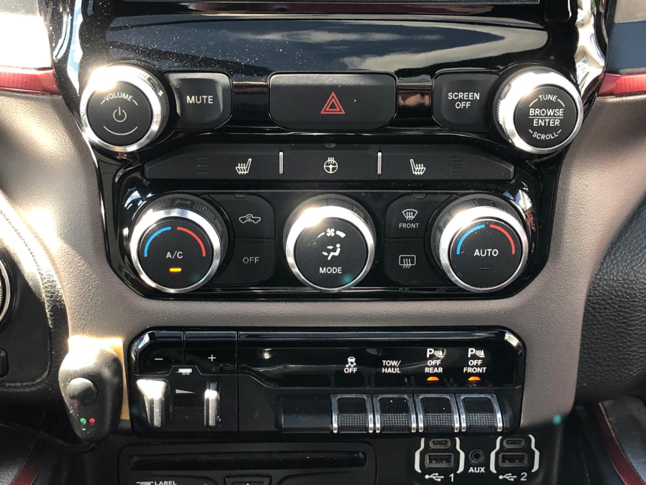 RAM 1500 Rebel 4x4 Crew Cab 5'7" Box 2019