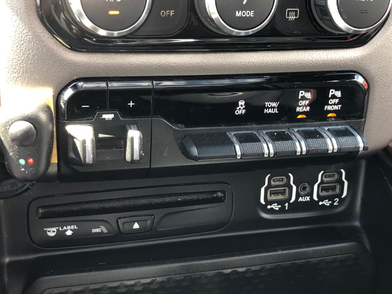 RAM 1500 Rebel 4x4 Crew Cab 5'7" Box 2019
