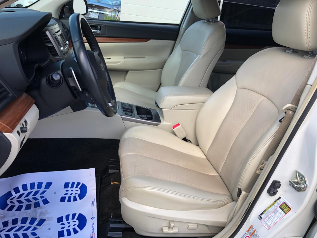 Subaru Outback 4dr Wgn H4 Auto 2.5i Limited 2014
