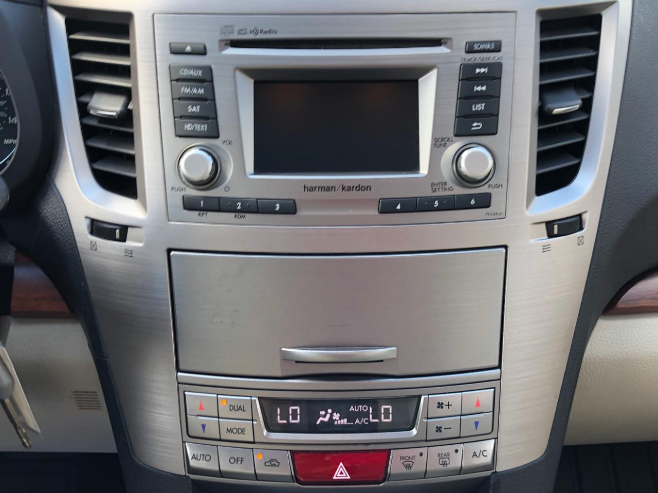 Subaru Outback 4dr Wgn H4 Auto 2.5i Limited 2014