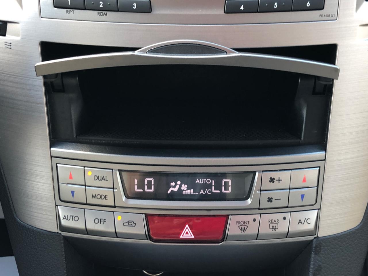 Subaru Outback 4dr Wgn H4 Auto 2.5i Limited 2014