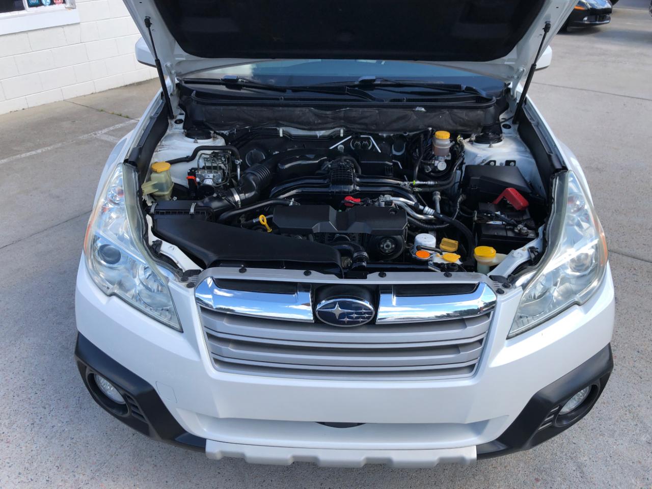 Subaru Outback 4dr Wgn H4 Auto 2.5i Limited 2014