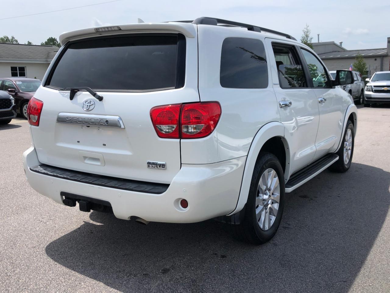 Toyota Sequoia Platinum RWD (Natl) 2017