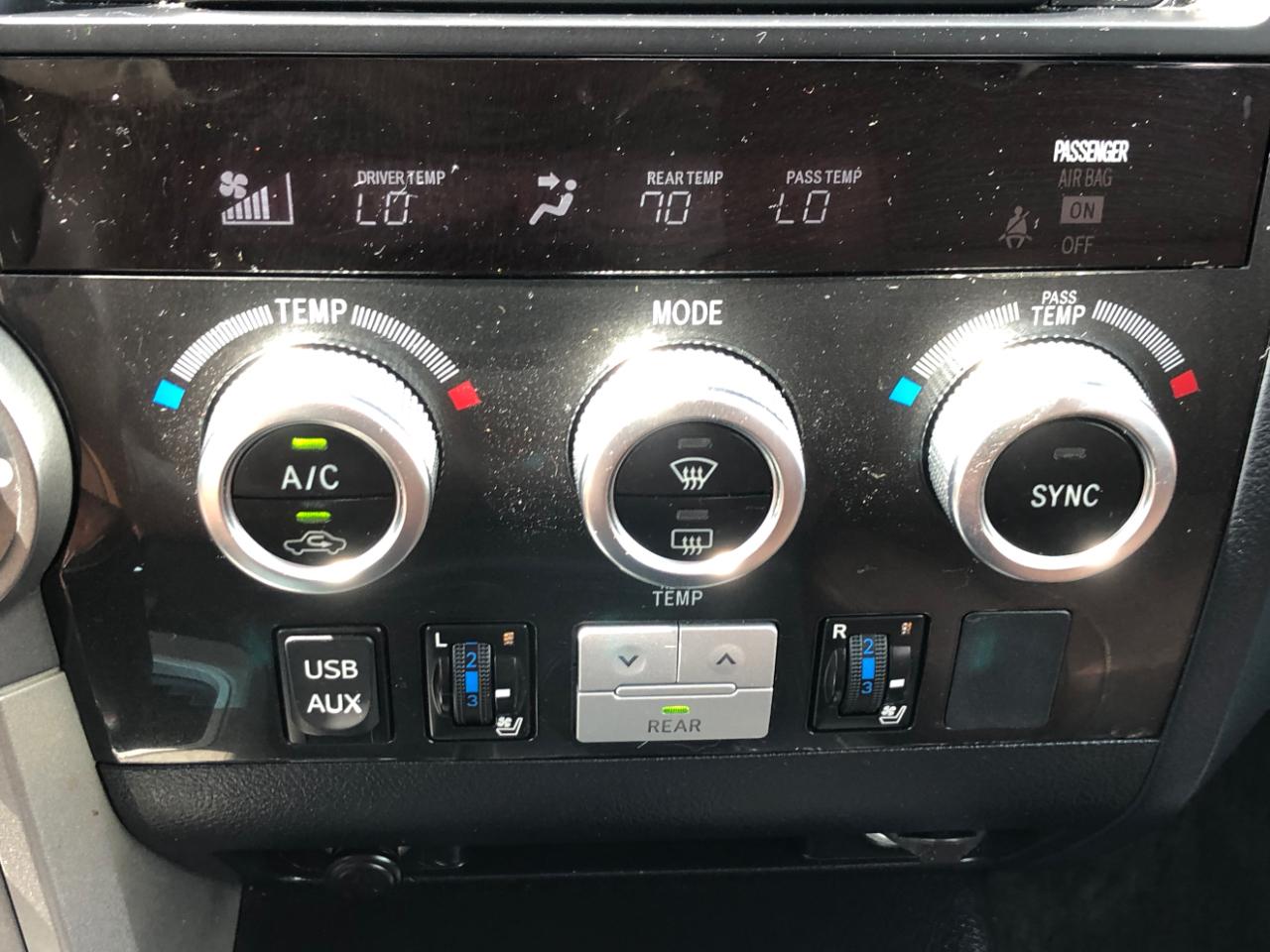 Toyota Sequoia Platinum RWD (Natl) 2017