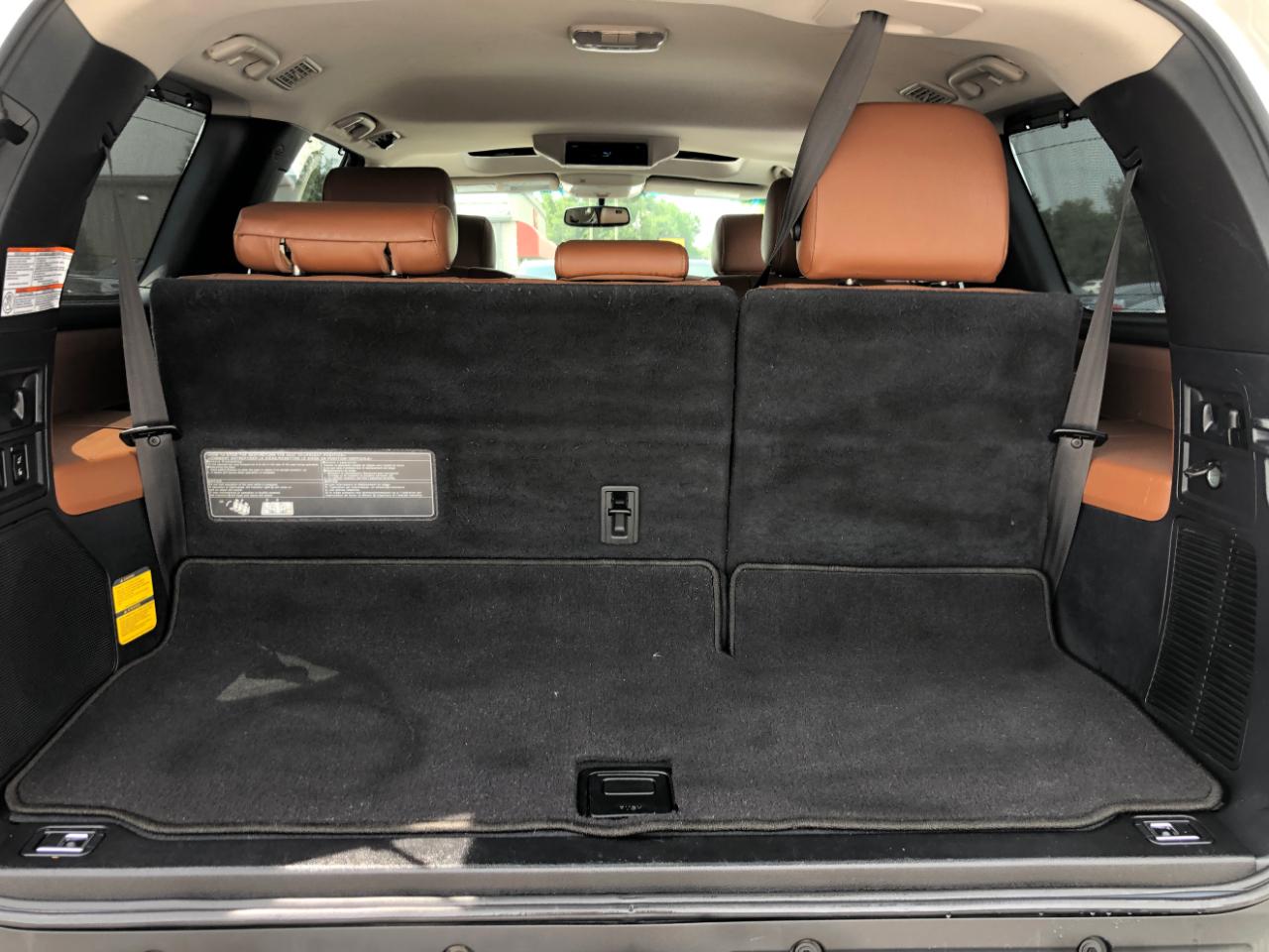 Toyota Sequoia Platinum RWD (Natl) 2017