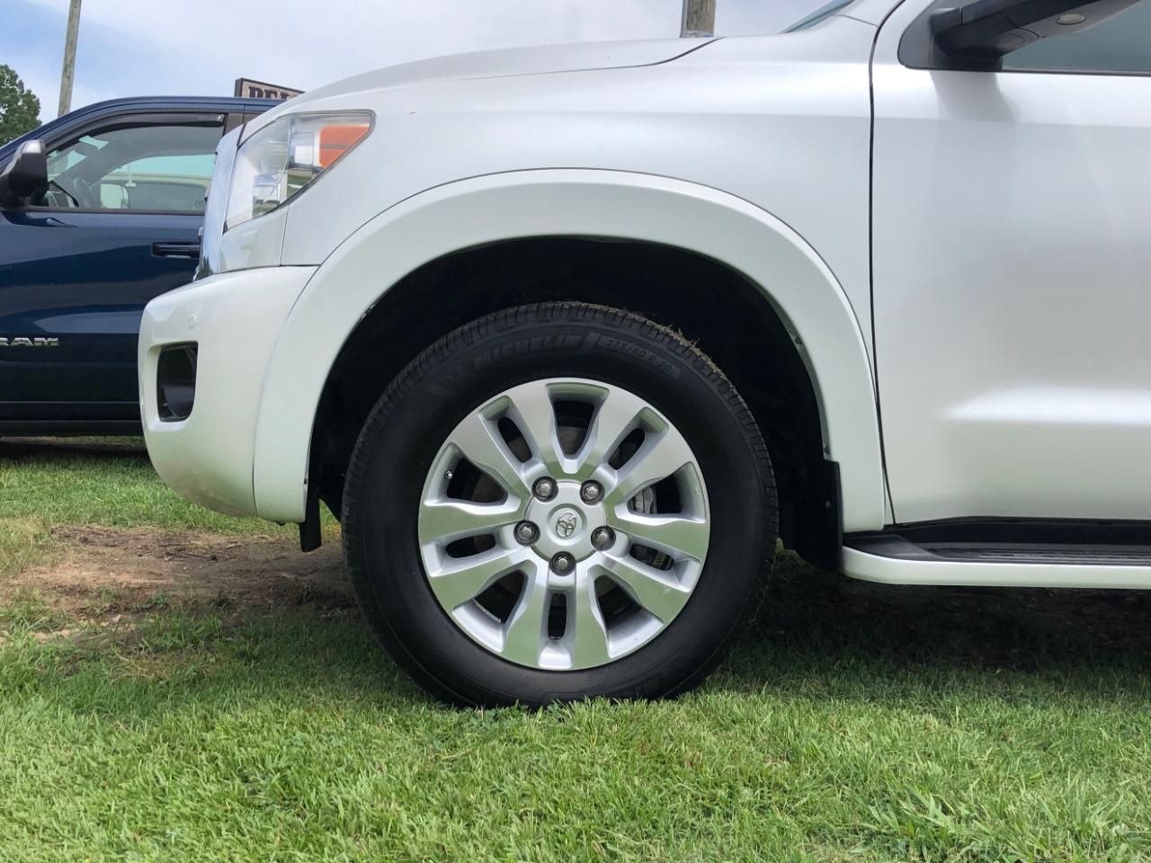 Toyota Sequoia Platinum RWD (Natl) 2017
