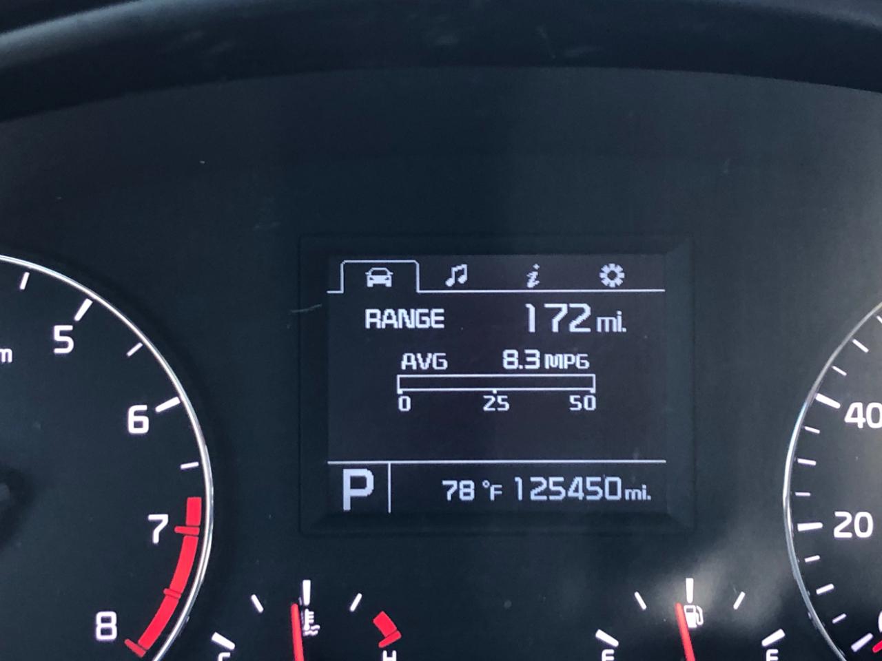 Kia Cadenza 4dr Sdn Premium 2016
