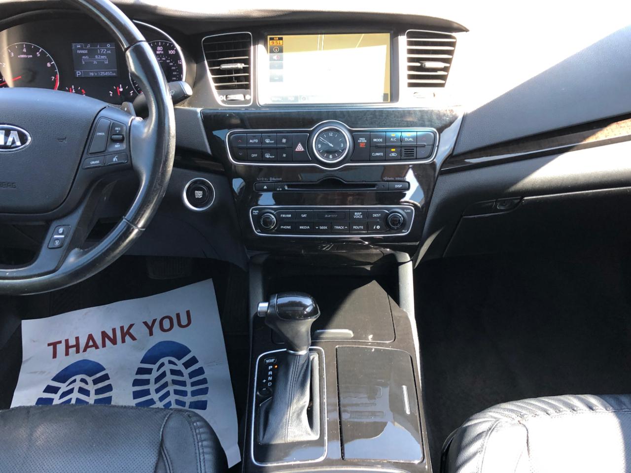 Kia Cadenza 4dr Sdn Premium 2016