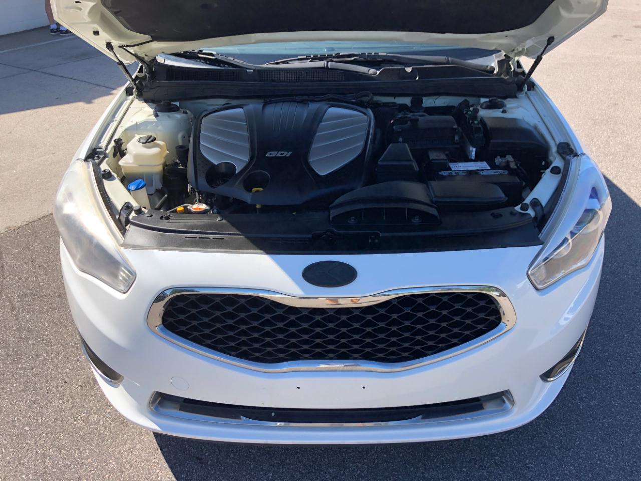 Kia Cadenza 4dr Sdn Premium 2016