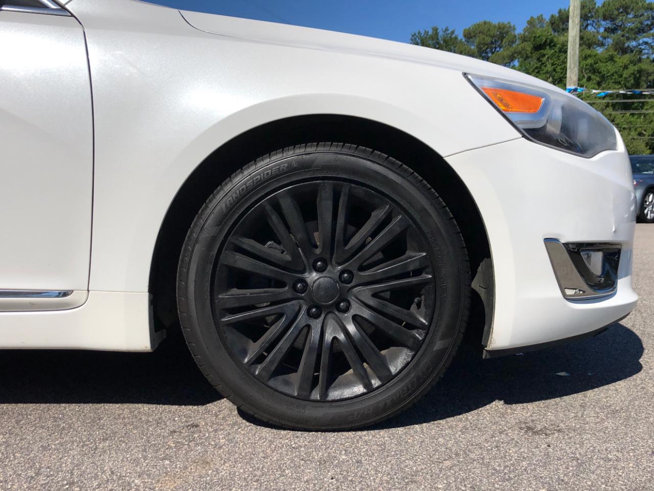 Kia Cadenza 4dr Sdn Premium 2016