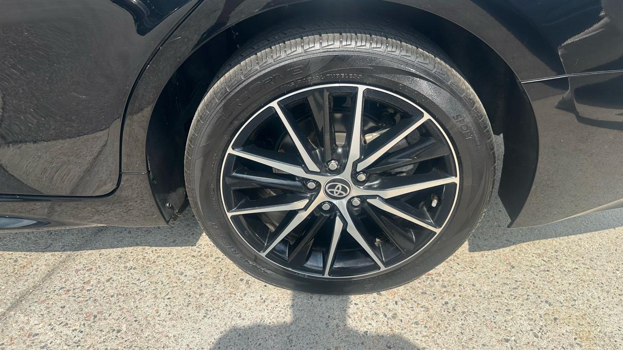 Toyota Camry SE 2023