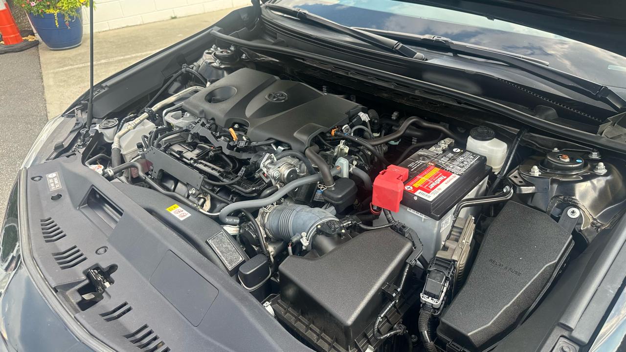 Toyota Camry SE 2023