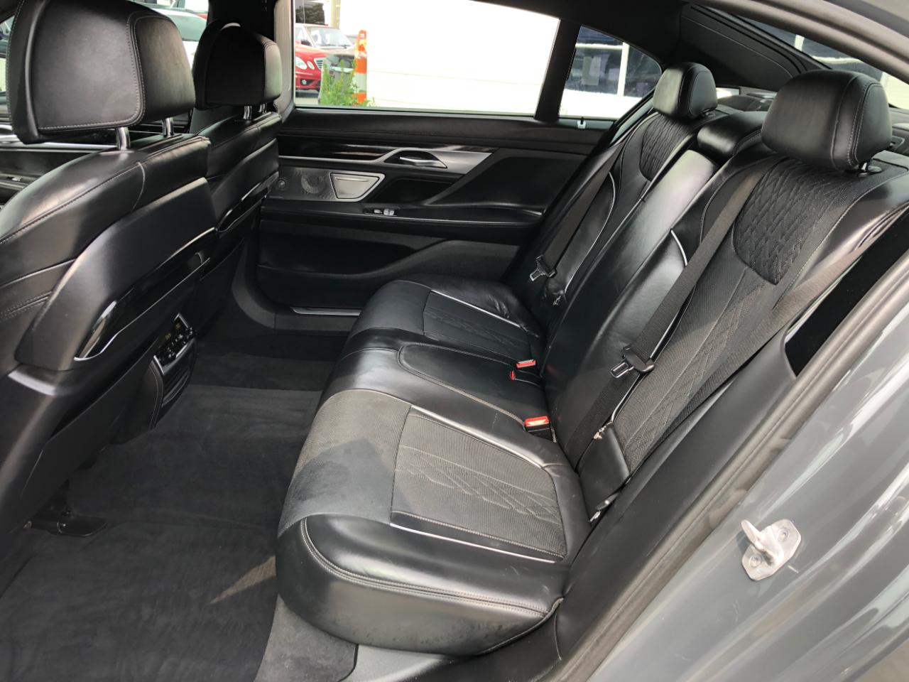 BMW 7 Series 750i xDrive Sedan 2018