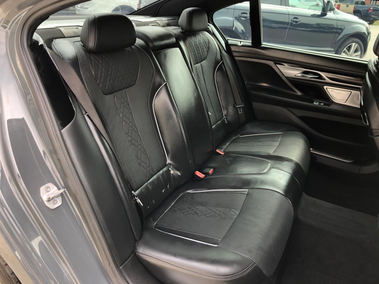 BMW 7 Series 750i xDrive Sedan 2018