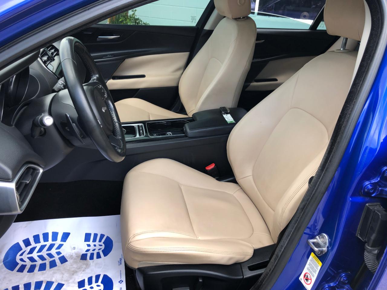 Jaguar XE 35t Premium AWD 2017