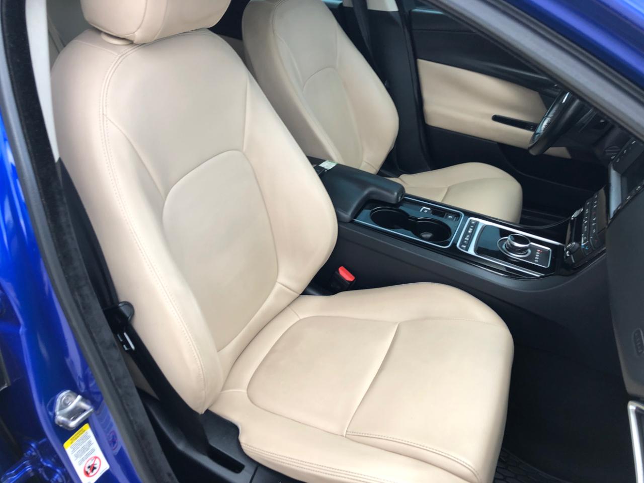 Jaguar XE 35t Premium AWD 2017