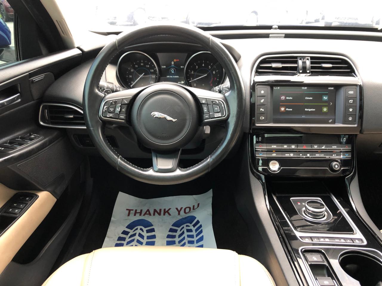 Jaguar XE 35t Premium AWD 2017