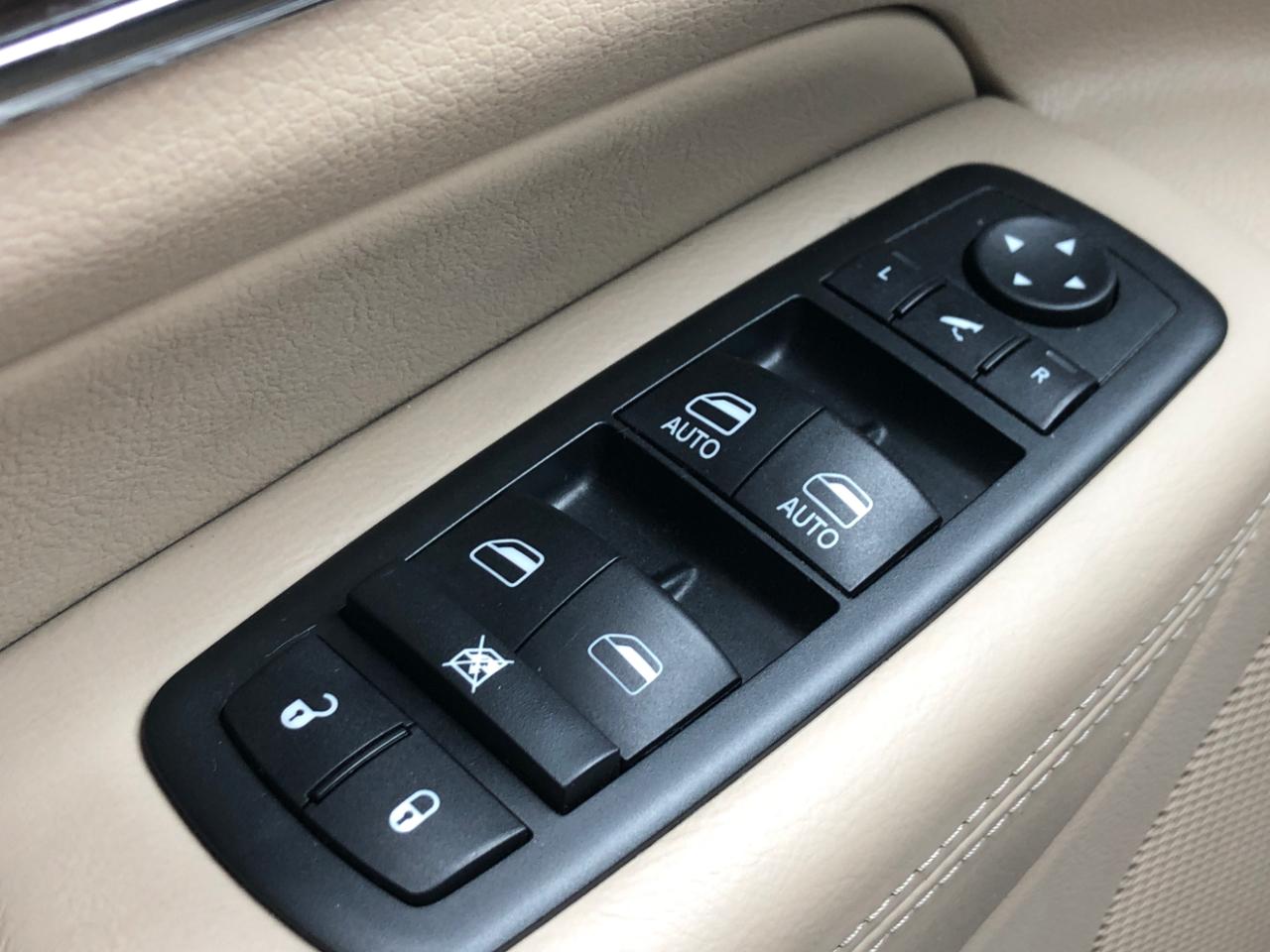 Jeep Grand Cherokee RWD 4dr Overland 2015