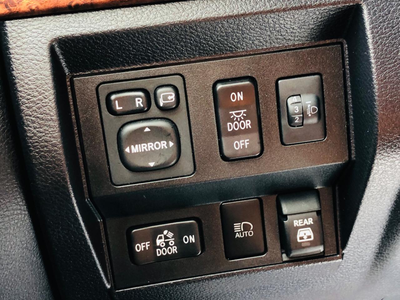 Toyota Tundra 4WD 1794 Edition CrewMax 5.5' Bed 5.7L (Natl) 2021