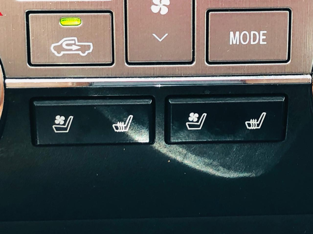 Toyota Tundra 4WD 1794 Edition CrewMax 5.5' Bed 5.7L (Natl) 2021
