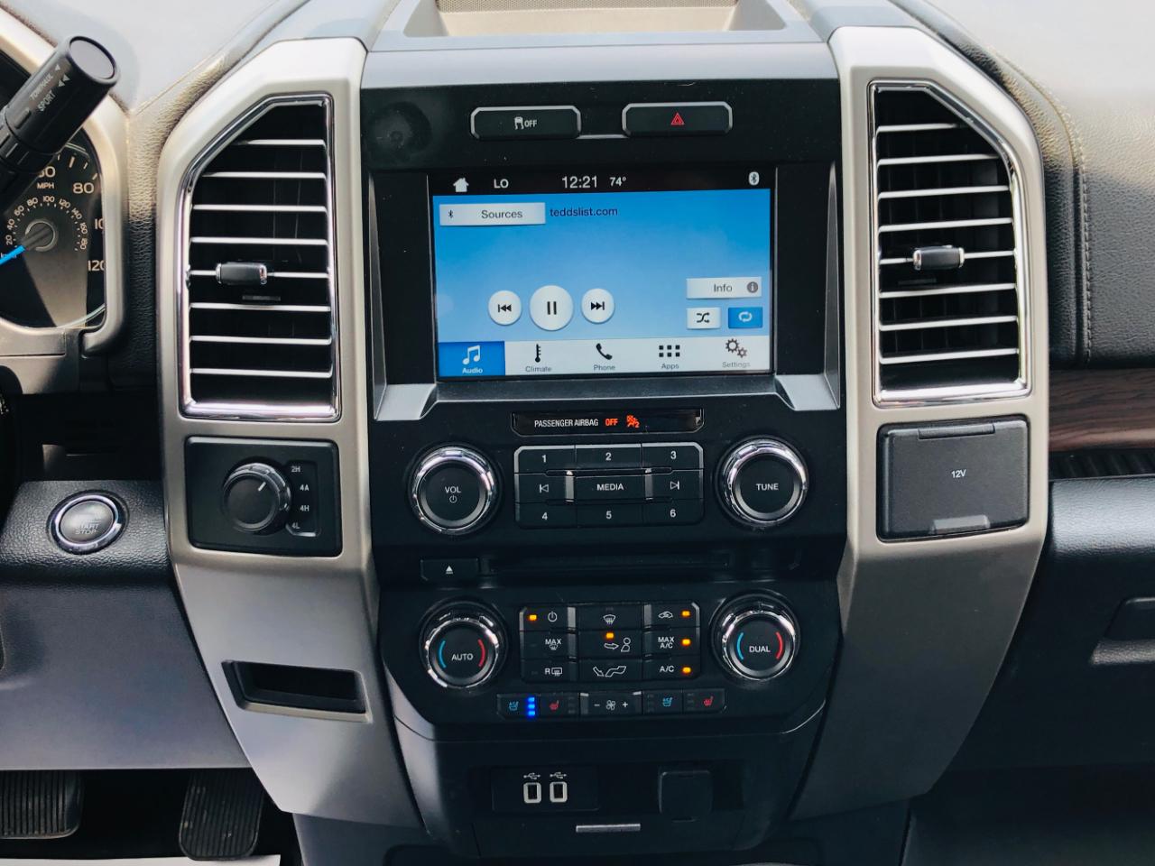 Ford F-150 4WD SuperCrew 145" Lariat 2016