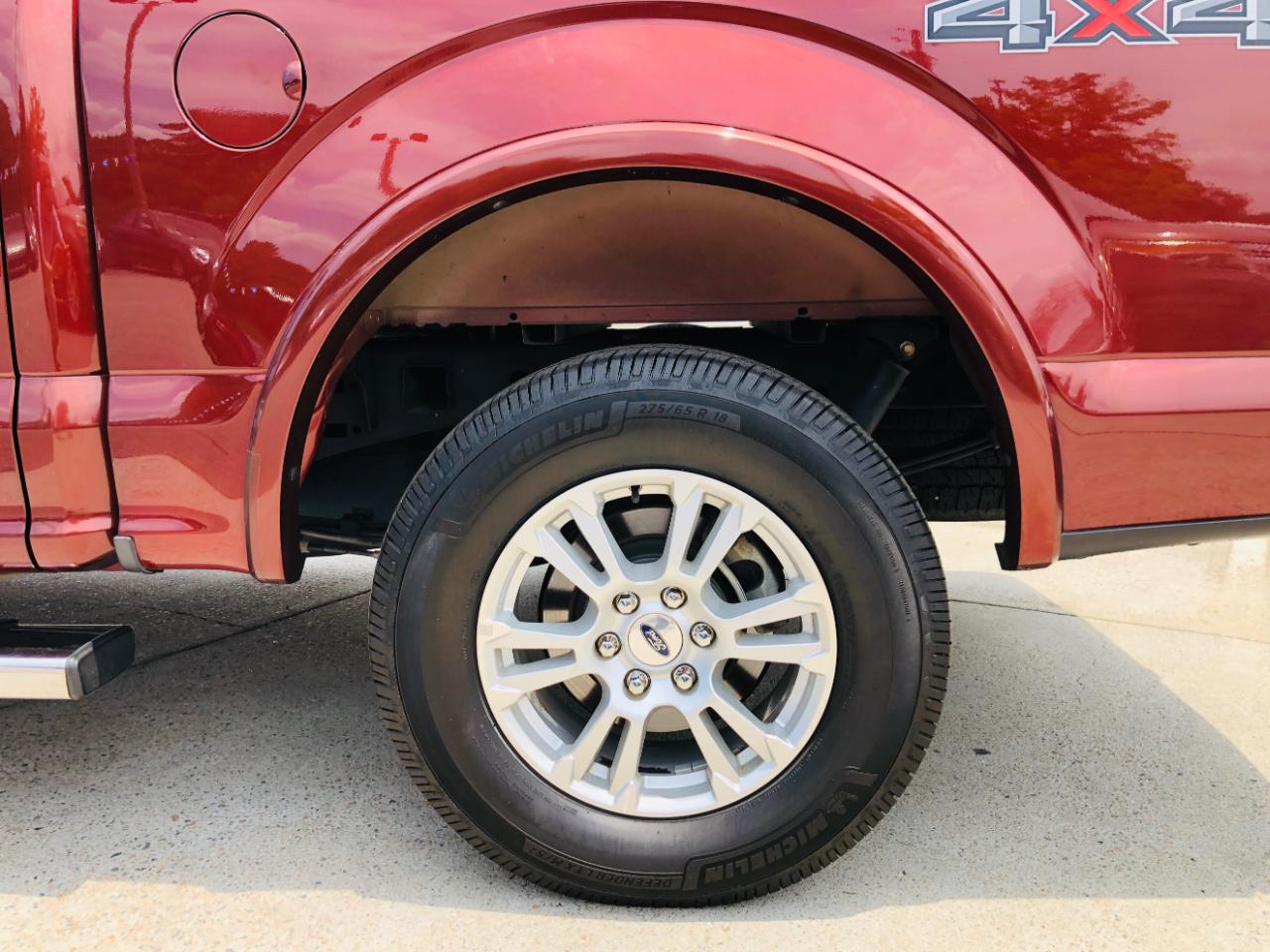 Ford F-150 4WD SuperCrew 145" Lariat 2016