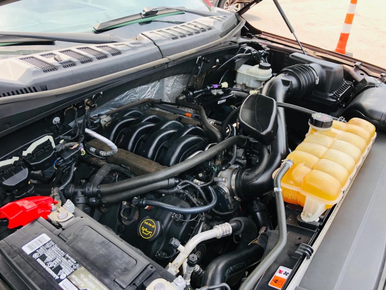 Ford F-150 4WD SuperCrew 145" Lariat 2016