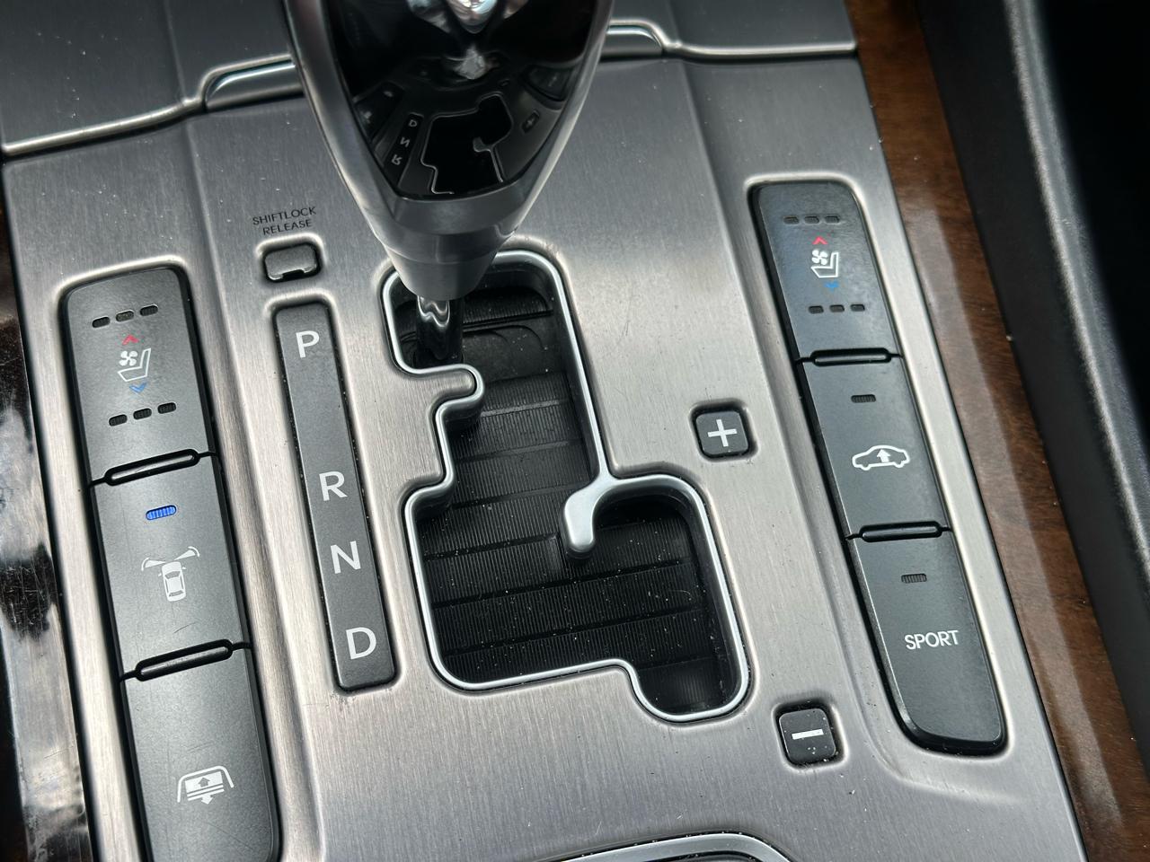 Hyundai Equus 4dr Sdn Ultimate 2011